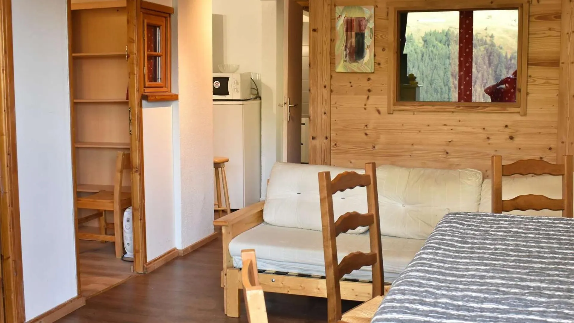 Meribel : Appartement Cosy, Proche Pistes, Navette Gratuite - Fr-1-180-569 Les Allues 0*,  France